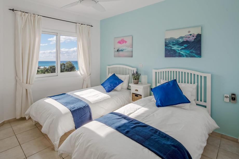 207 Kings Palace Seaview Paphos Esterno foto